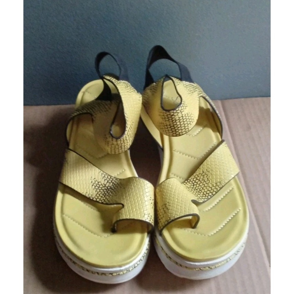 Franco Sarto Yellow Snake Print Elastic Platform Toe Loop‎ Sandals